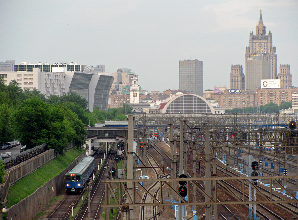 Москва — Виды с высоты; Москва — Метрополитен — [4] Филёвская линия; Москва — Метрополитен — Подвижной состав — Еж/Ем-508/Ем-509