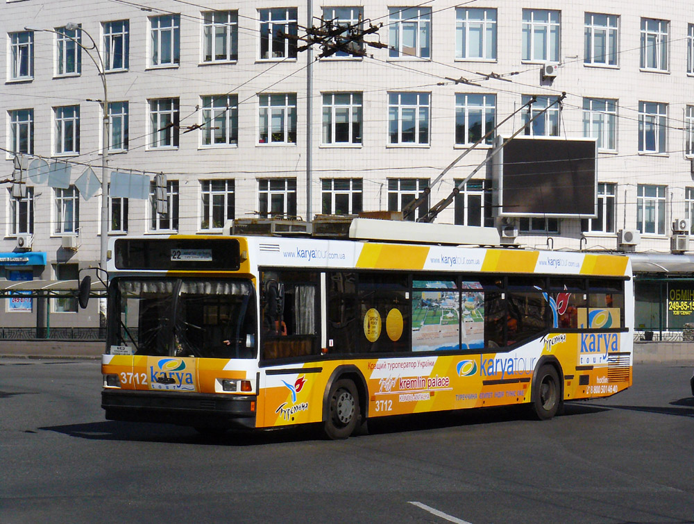 Kyjev, MAZ-103T č. 3712