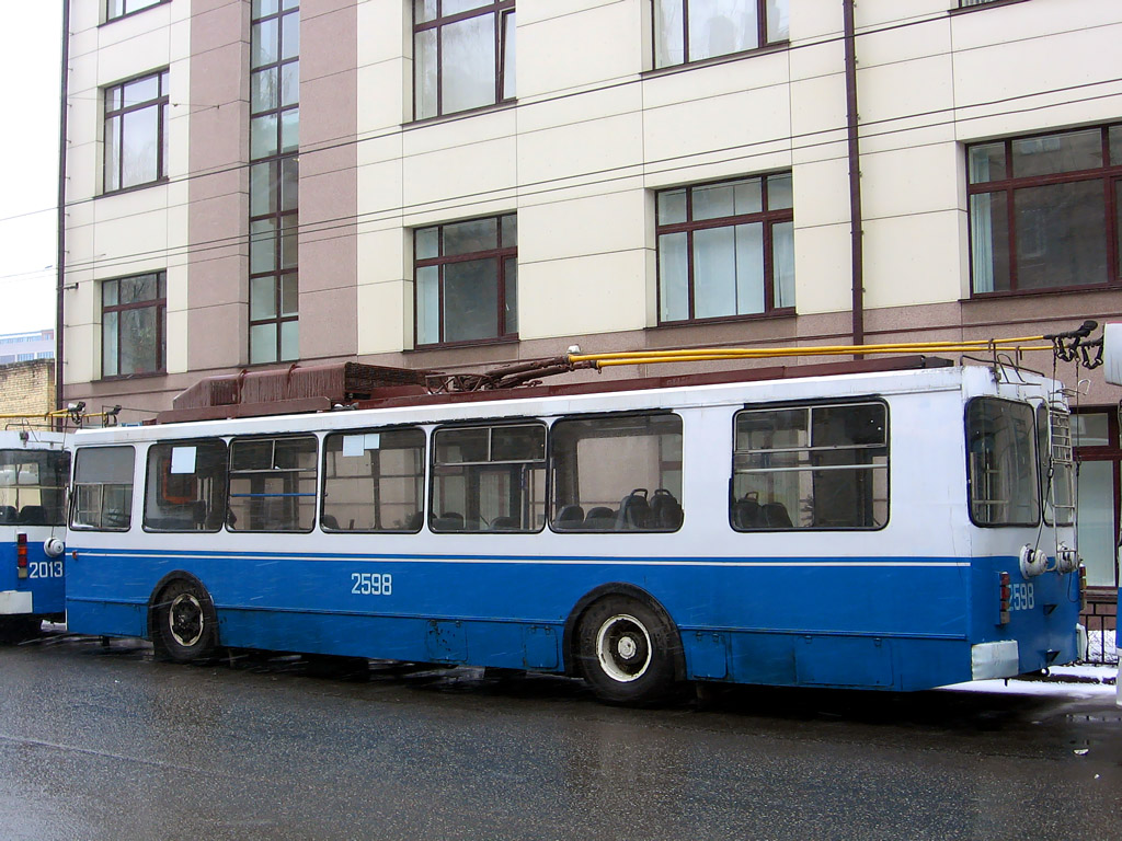 Москва, ЗиУ-682ГМ1 (с широкой передней дверью) № 2598