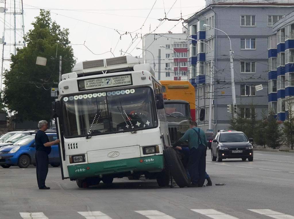 Уфа, БТЗ-52761Р № 1111