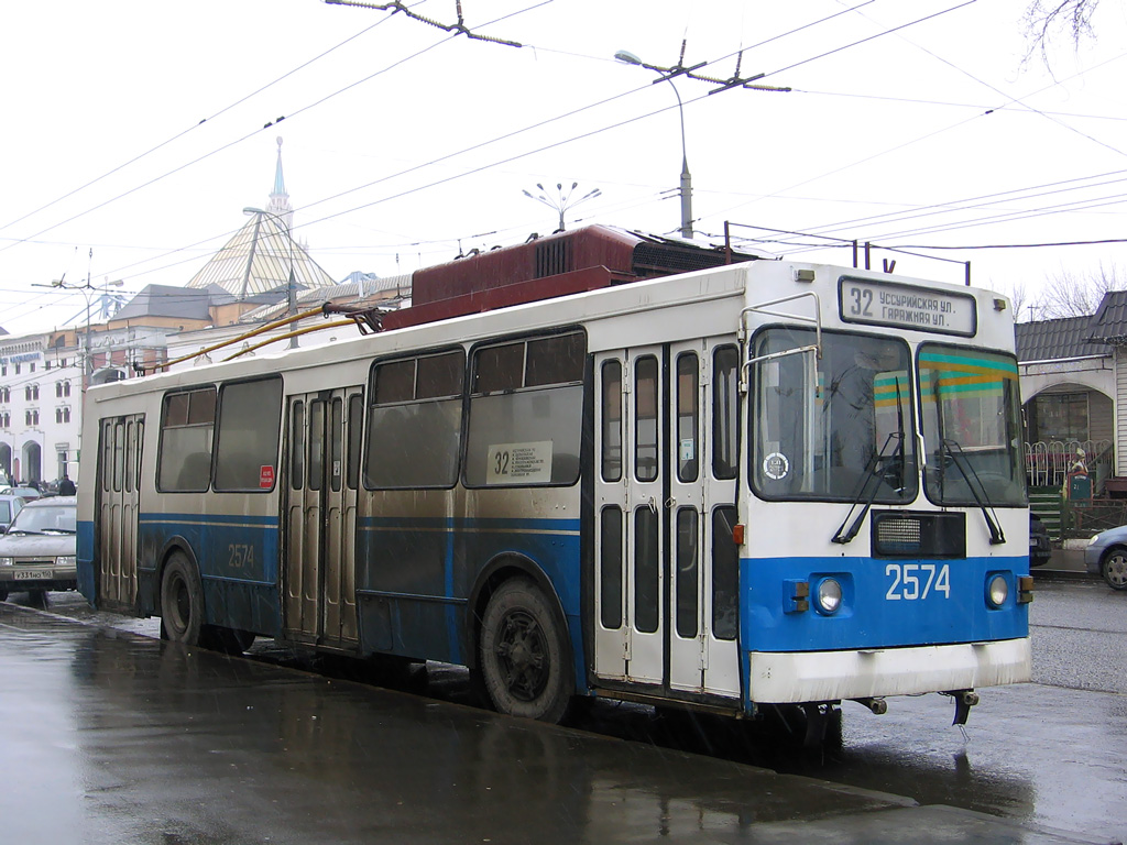 Москва, ЗиУ-682ГМ1 (с широкой передней дверью) № 2574