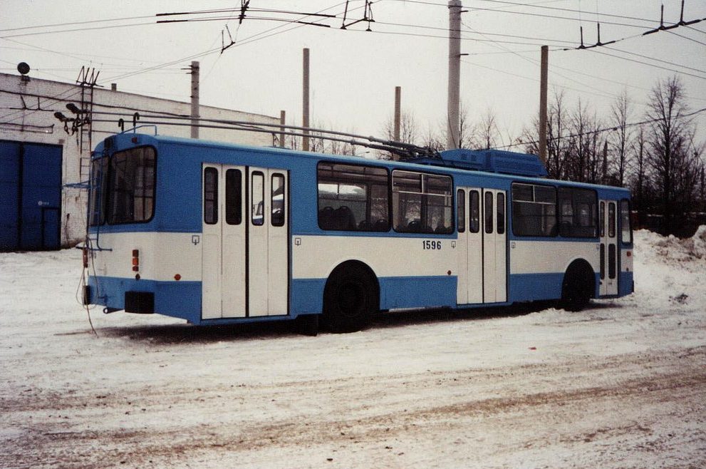 Нижний Новгород, Нижтролл (ЗиУ-682В) № 1596