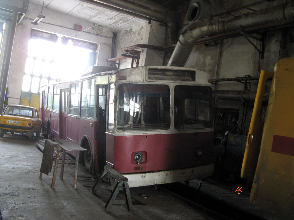 Углегорск, ЗиУ-682В № 003