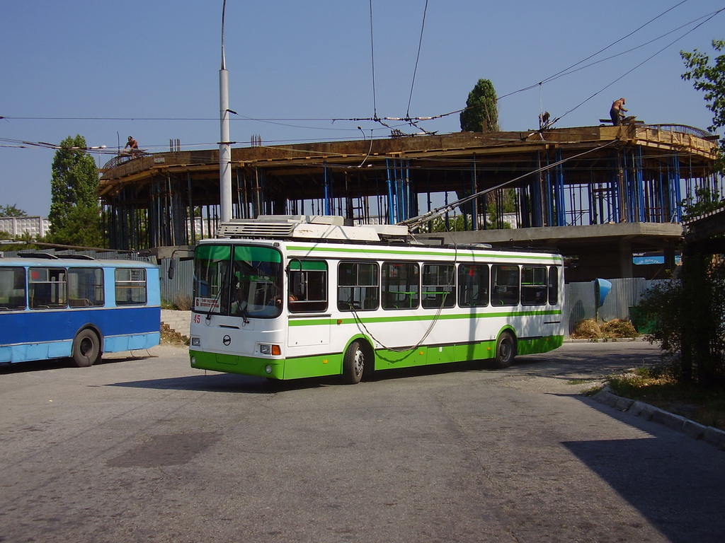 Новороссийск, ЛиАЗ-5280 (ВЗТМ) № 45