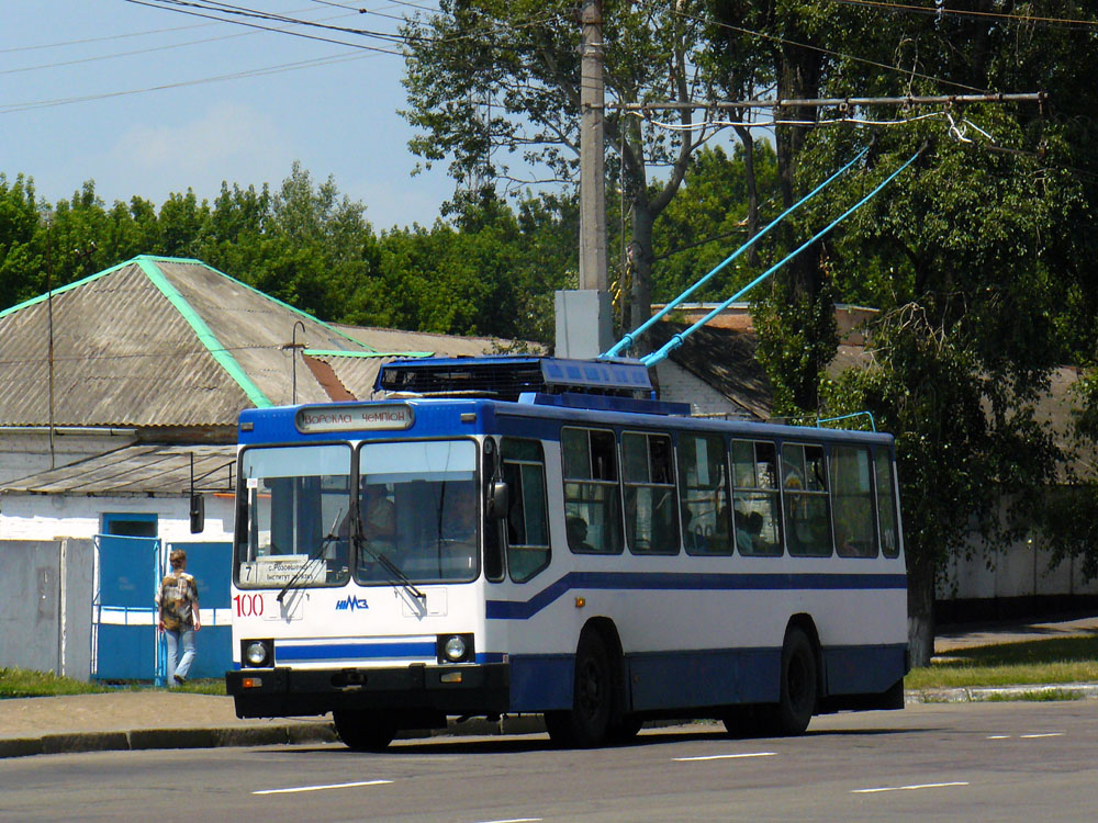 Полтава, ЮМЗ Т2 № 100