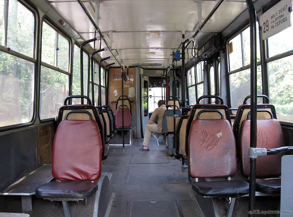 Kijevas, YMZ T2 nr. 4227