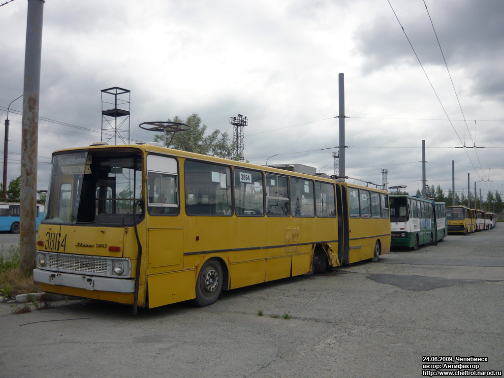 Tcheliabinsk, Ikarus 280.93 N°. 3864
