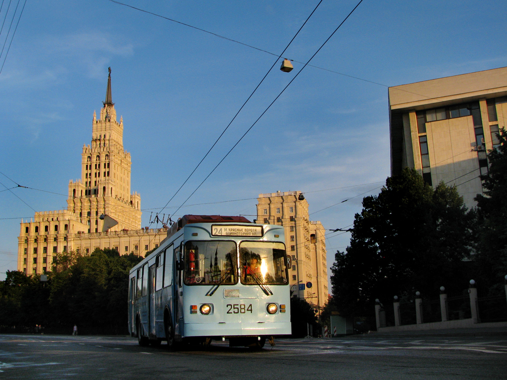 Москва, ЗиУ-682ГМ1 № 2584
