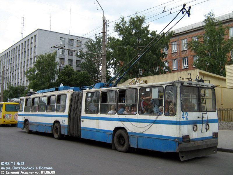 Полтава, ЮМЗ Т1 № 42