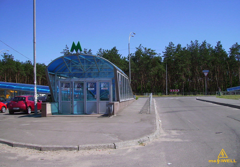 Киев — Метрополитен — Сырецко-Печерская линия