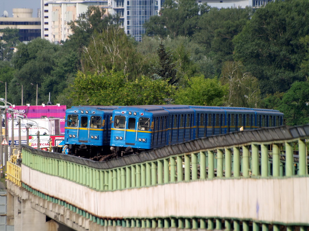 Киев, Еж № 5294; Киев, Ема-502 № 7174