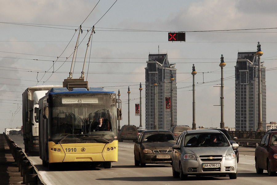 Киев, ЛАЗ E183D1 № 1910