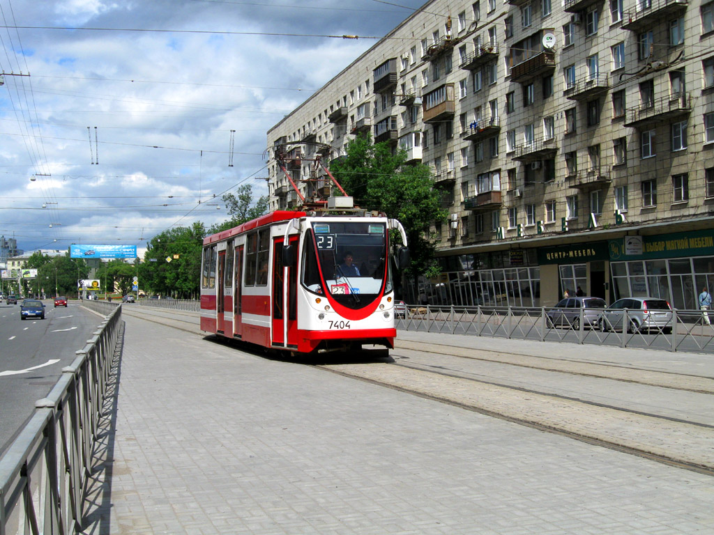 Sankt Petersburg, 71-134A (LM-99AVN) Nr 7404