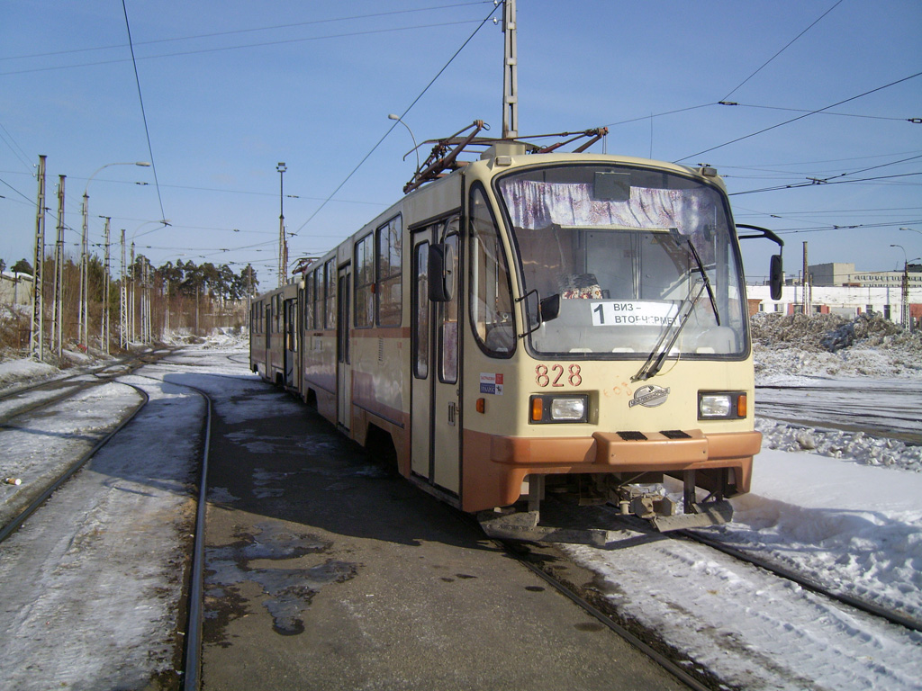 Екатеринбург, 71-403 № 828