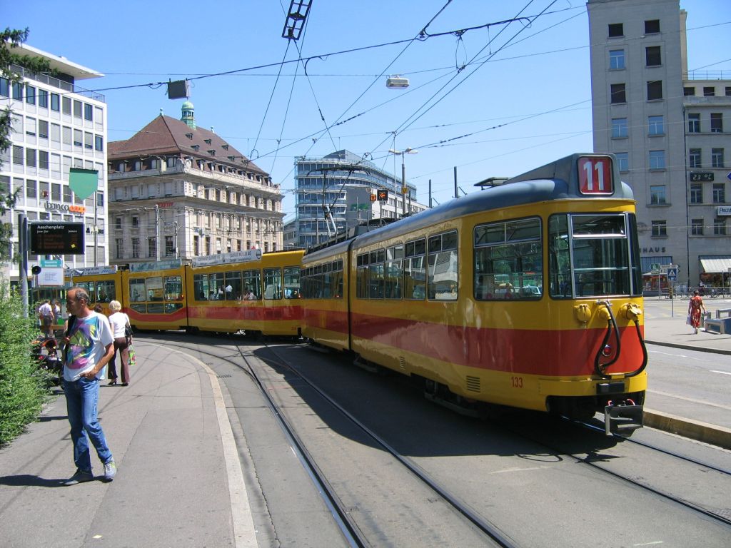 Базель, Duewag GT6 № 133