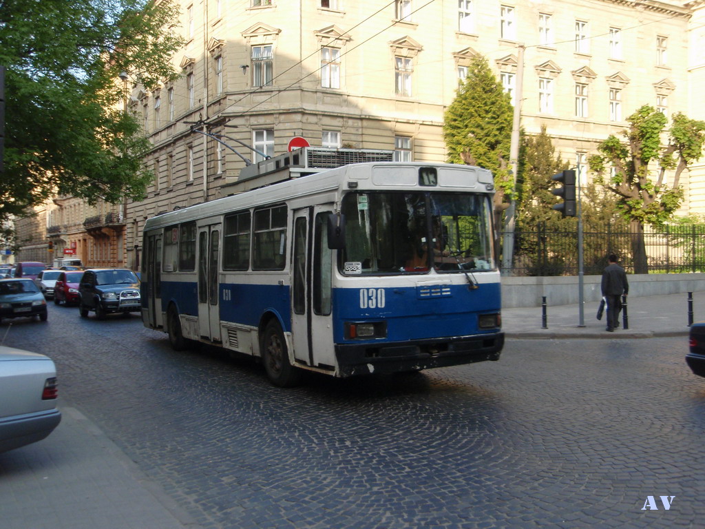 Львов, ЛАЗ-52522 № 030
