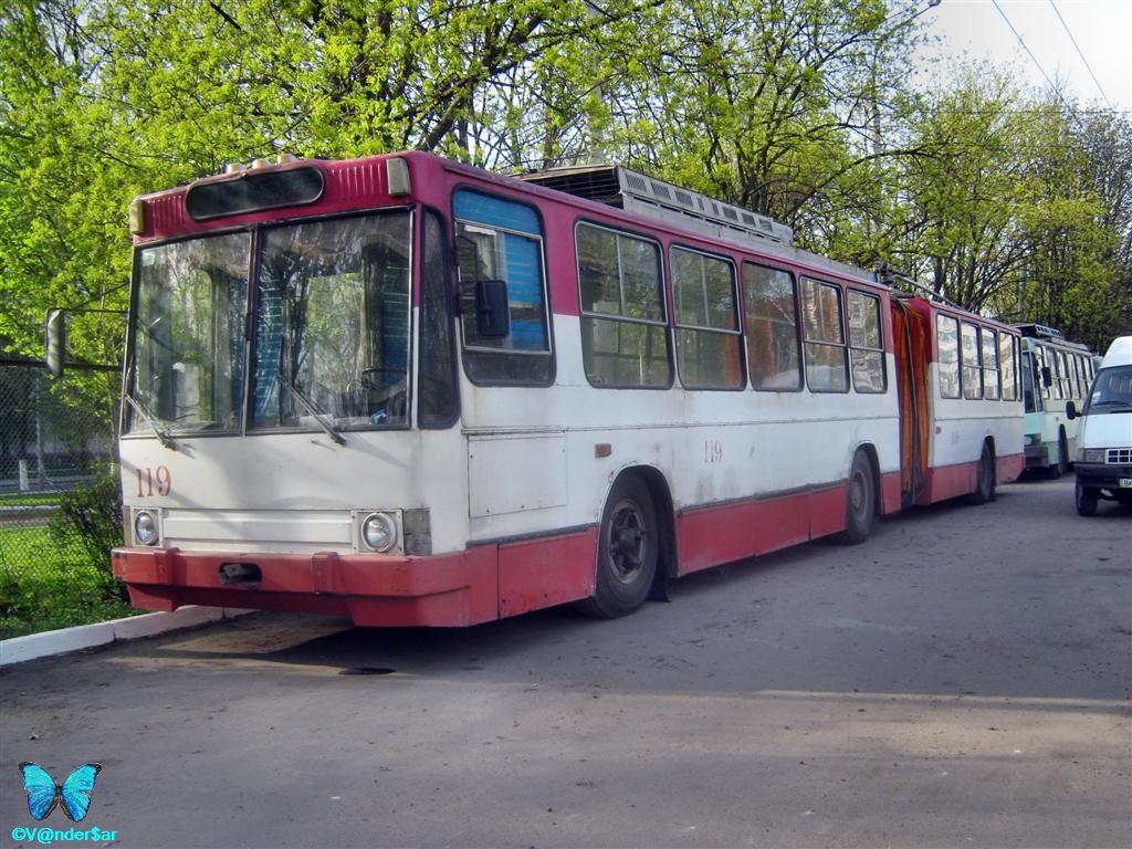 Ровно, ЮМЗ Т1 № 119