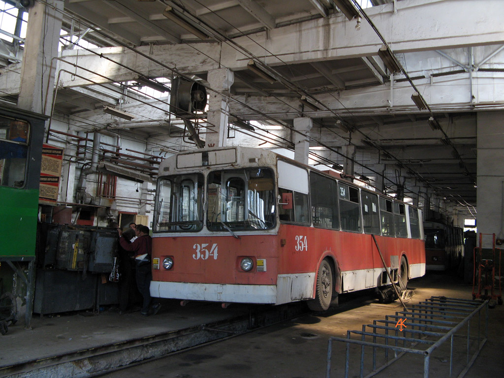 Алчевск, ЗиУ-682В-013 [В0В] № 354