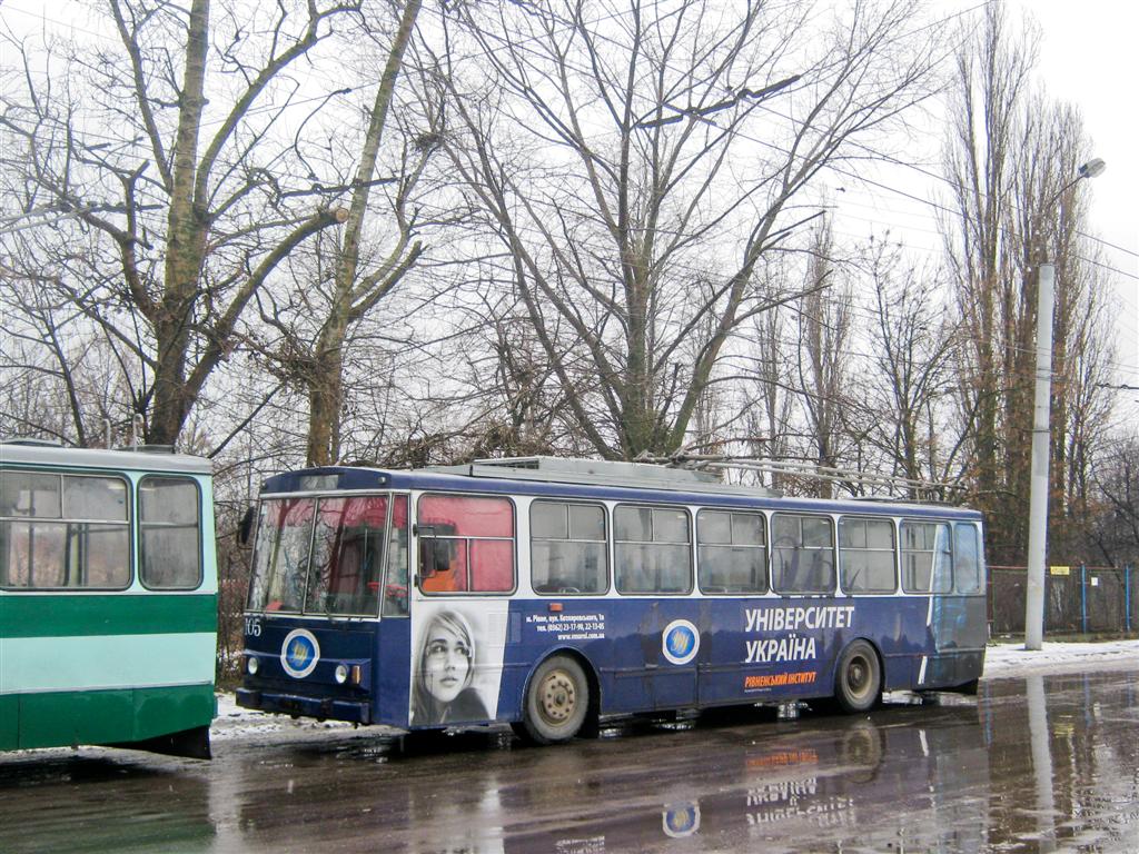 Ровно, Škoda 14Tr89/6 № 105