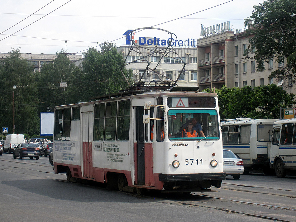 Saint-Petersburg, LM-68M č. 5711
