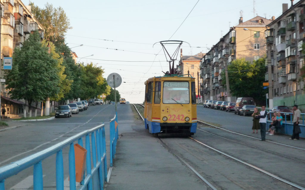 Магнитогорск, 71-605А № 2242