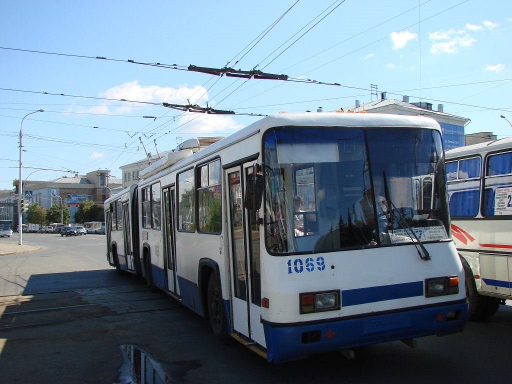Уфа, ЗиУ-6205М № 1069