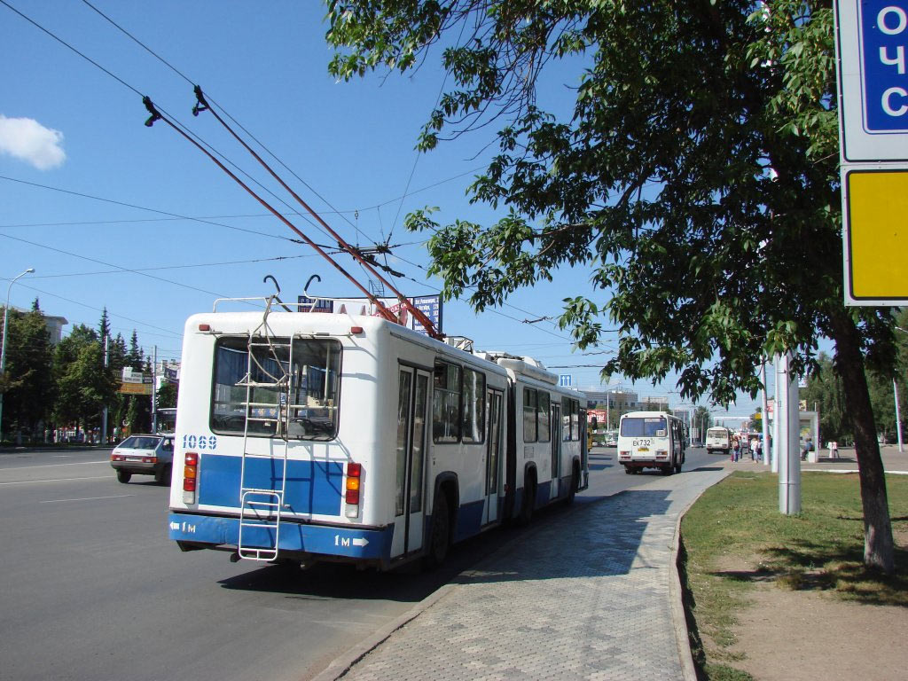 Уфа, ЗиУ-6205М № 1069