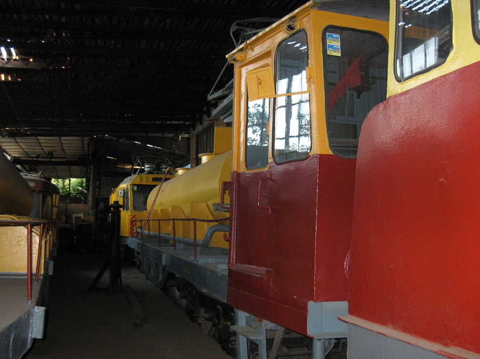Киев, МТВ-82 № ПМ-4