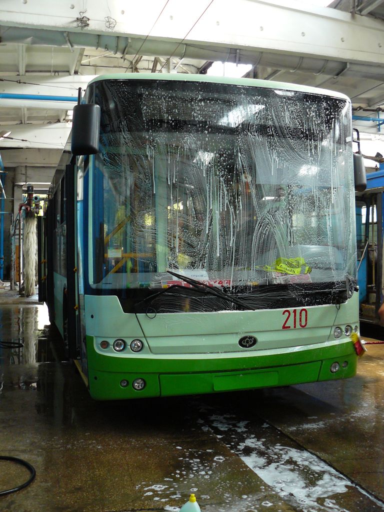 Днепр, Богдан Т60111 № 210; Днепр — Испытания троллейбуса Богдан Т601.11 Днепр, Богдан Т60111 № 210; Днепр — Испытания троллейбуса Богдан Т601.11