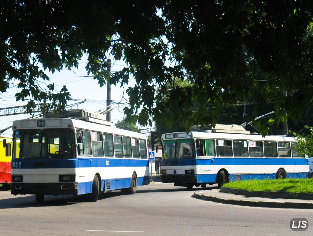 Lviv, LAZ-52522 # 032; Lviv, LAZ-52522 # 040