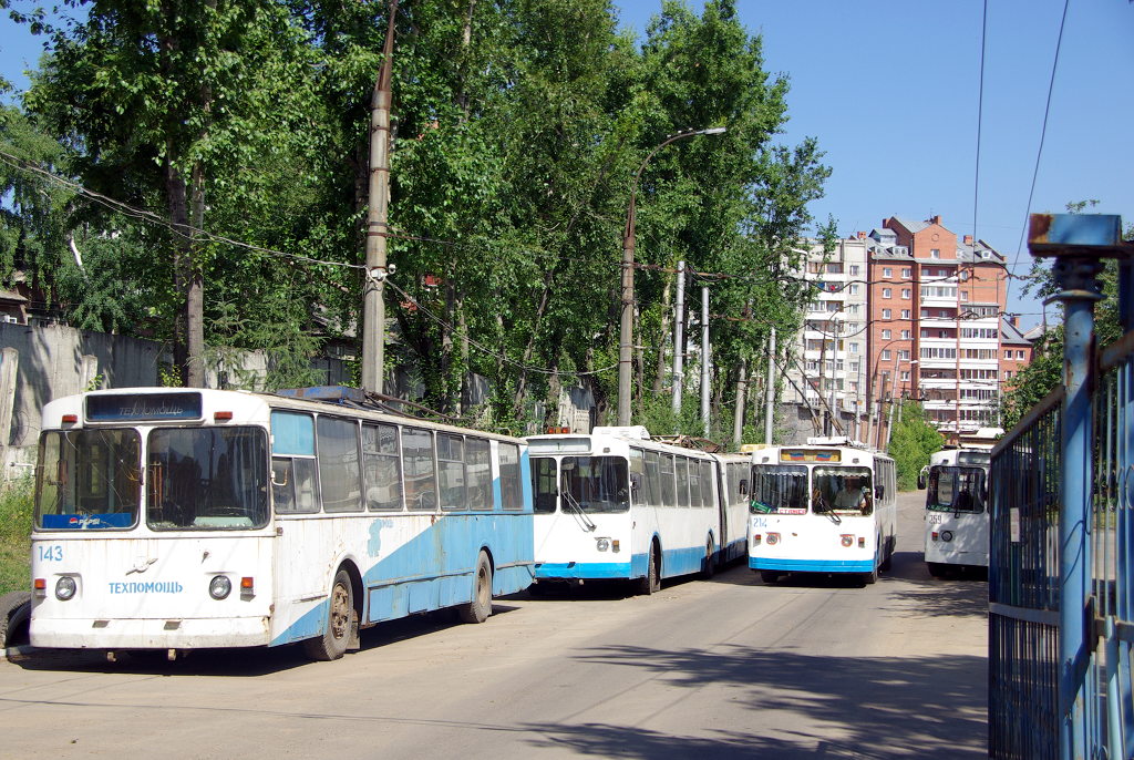 Иркутск, ЗиУ-682В-012 [В0А] № 143; Иркутск, ЗиУ-682В-012 [В0А] № 214