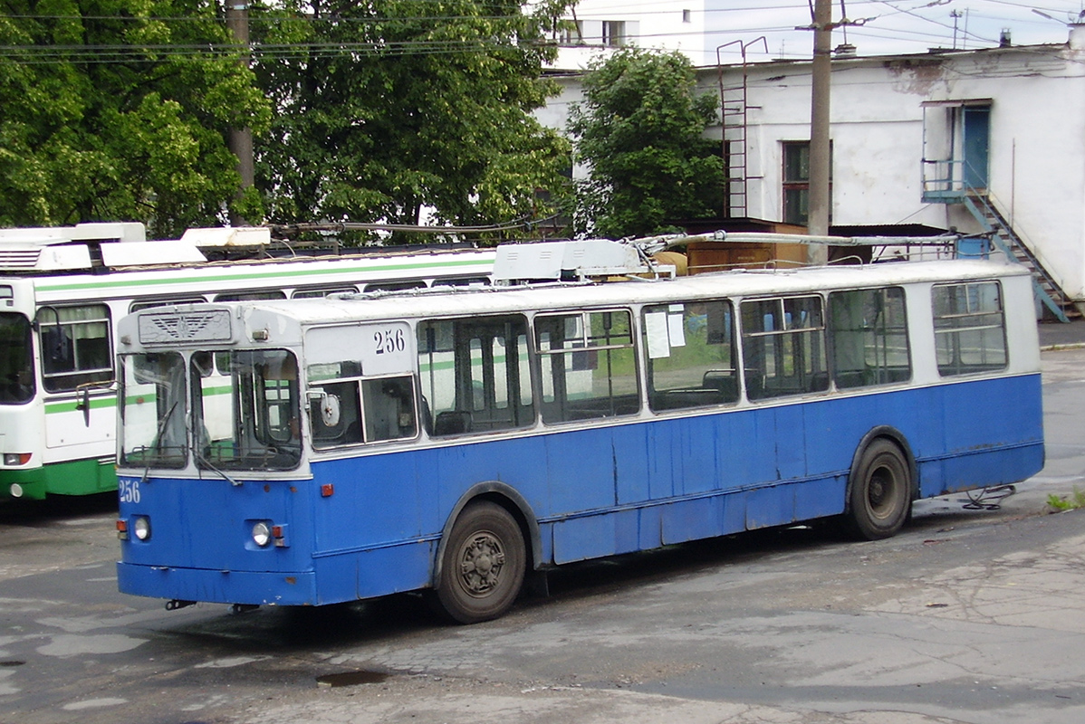 Петрозаводск, ЗиУ-682В-012 [В0А] № 256