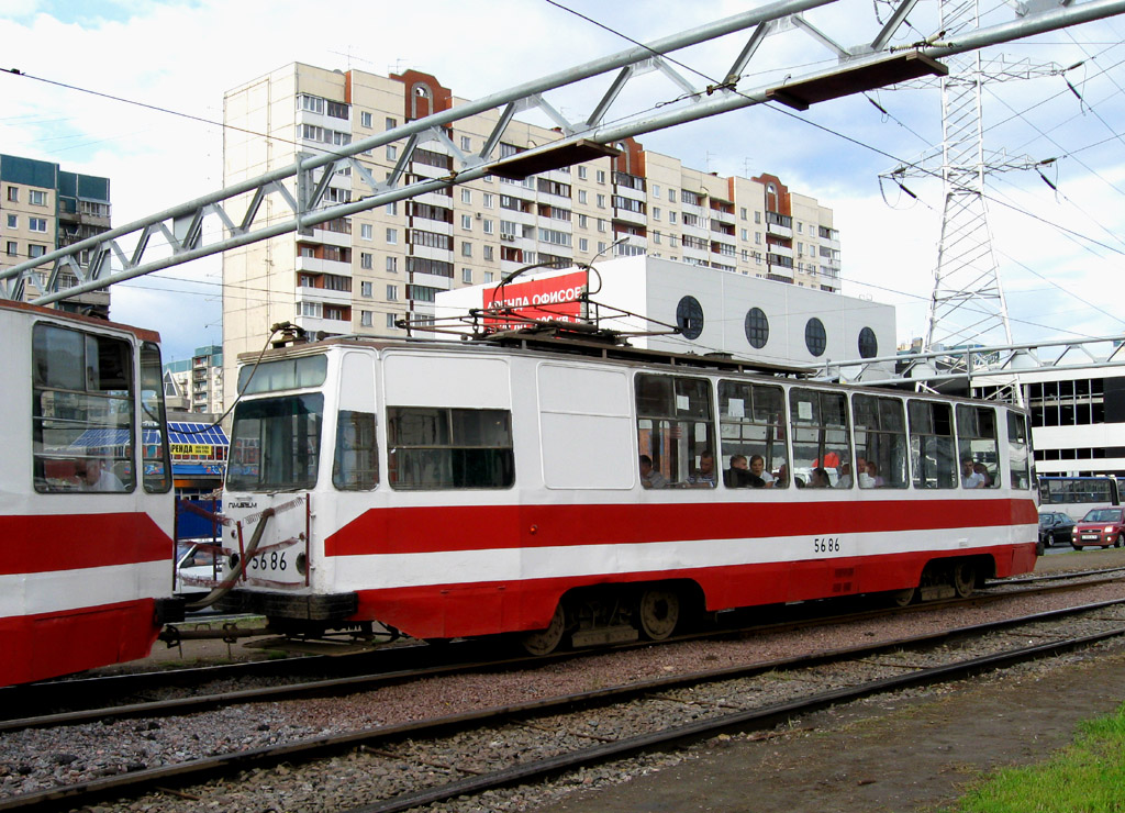 Sankt Petersburg, LM-68M Nr. 5686