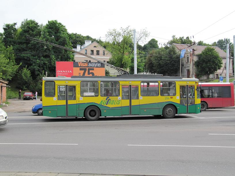Каунас, Škoda 14Tr02 № 258