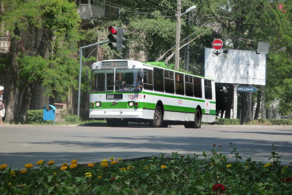 Бишкек, ЗиУ-682Г-018 [Г0Р] № 1525