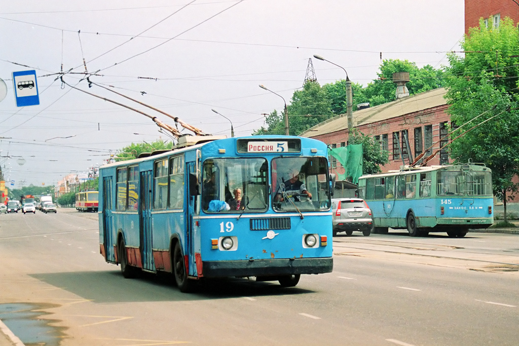 Tverė, ZiU-682G10 nr. 19; Tverė — Trolleybus lines: Proletarsky district