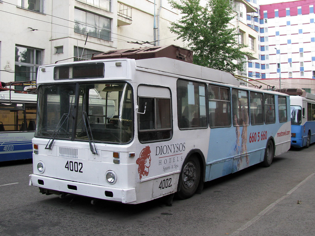 Москва, МТрЗ-6223-0000010 № 4002