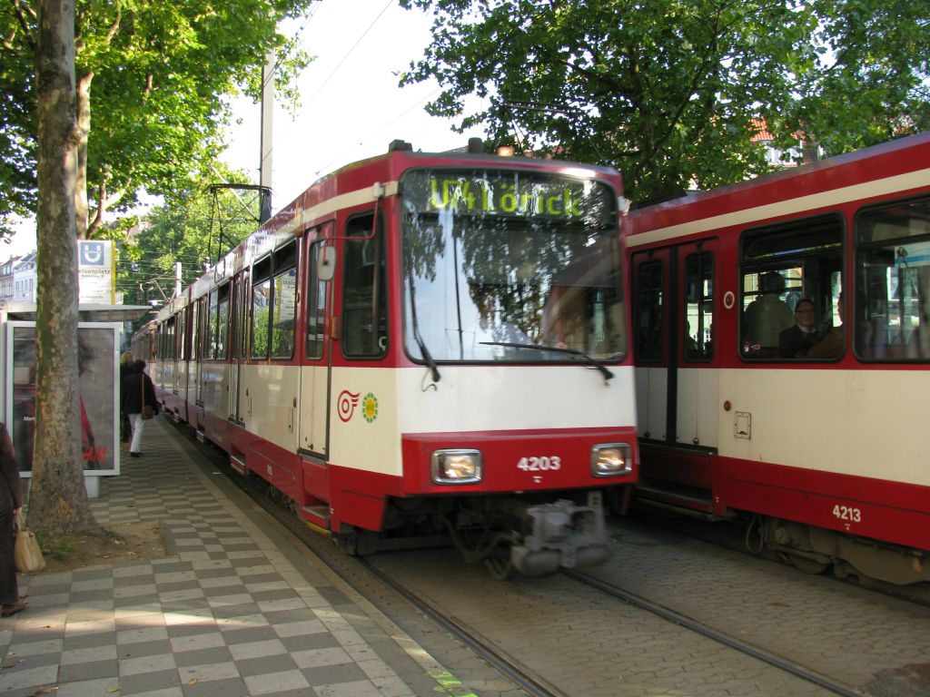 Дюссельдорф, Duewag B80D № 4203
