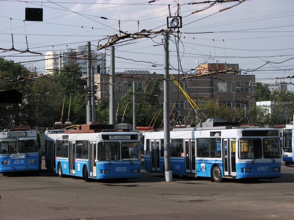Москва, ВМЗ-5298.01 (ВМЗ-475, РКСУ) № 6930; Москва, ВМЗ-5298.01 (ВМЗ-475, РКСУ) № 6907