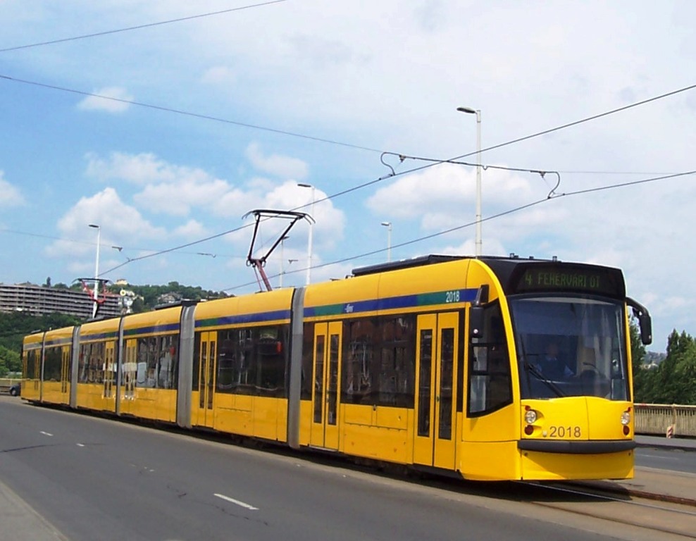 Будапешт, Siemens Combino Supra NF12B № 2018