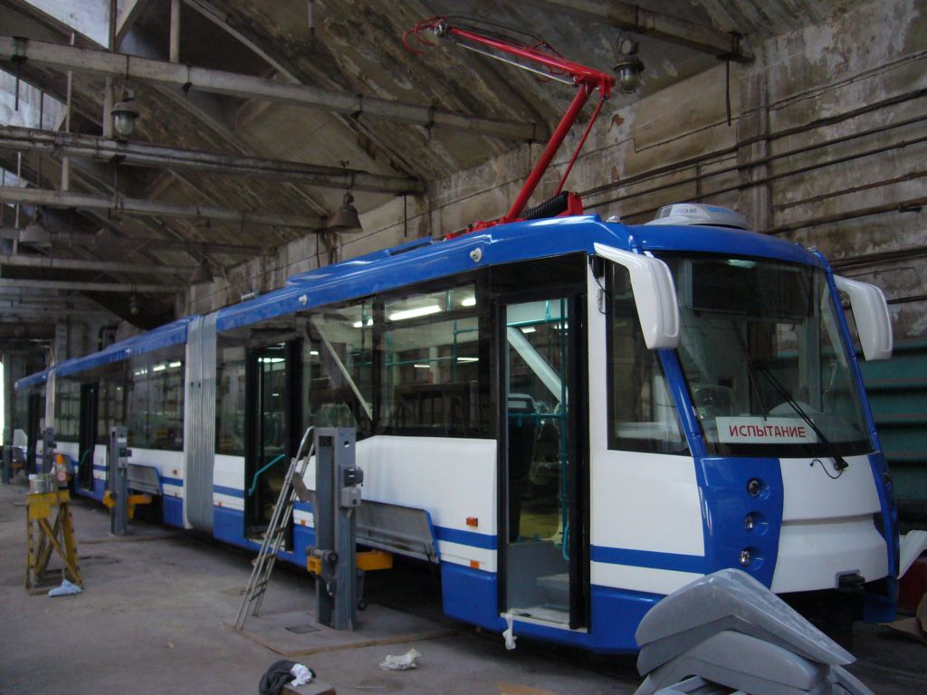 Киев, 71-154М-К № 450; Санкт-Петербург — Новые вагоны ПТМЗ