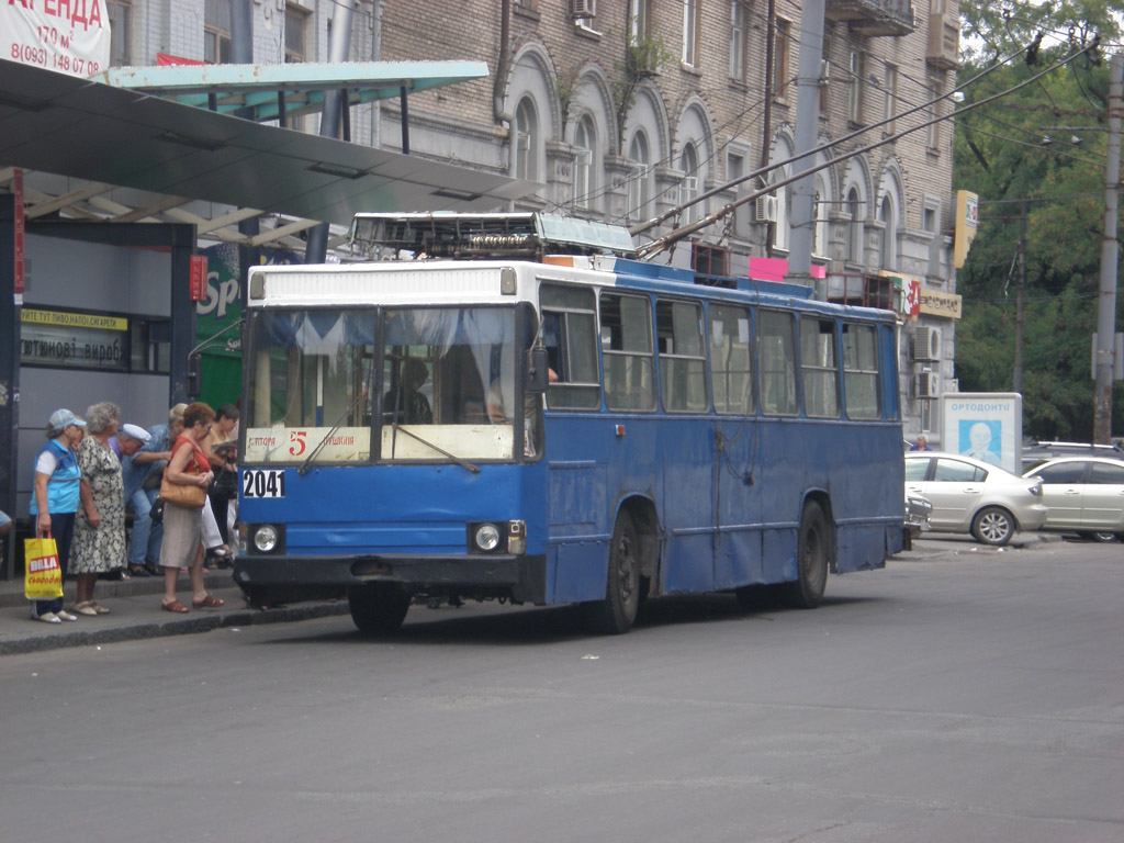 Днепр, ЮМЗ Т1Р (Т2П) № 2041
