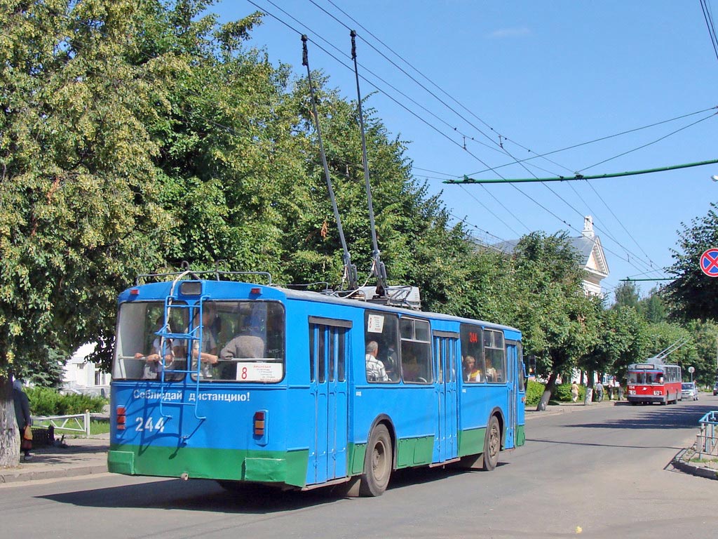 Yoshkar-Ola, ZiU-682V № 244; Yoshkar-Ola, ZiU-682V № 154