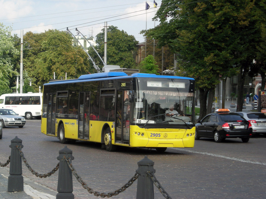 Киев, ЛАЗ E183D1 № 2905