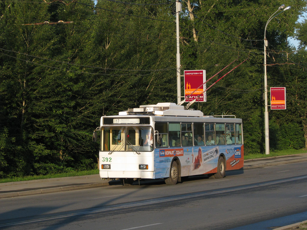 Yekaterinburg, VMZ-5298.00 (VMZ-375) č. 392 Yekaterinburg, VMZ-5298.00 (VMZ-375) č. 392