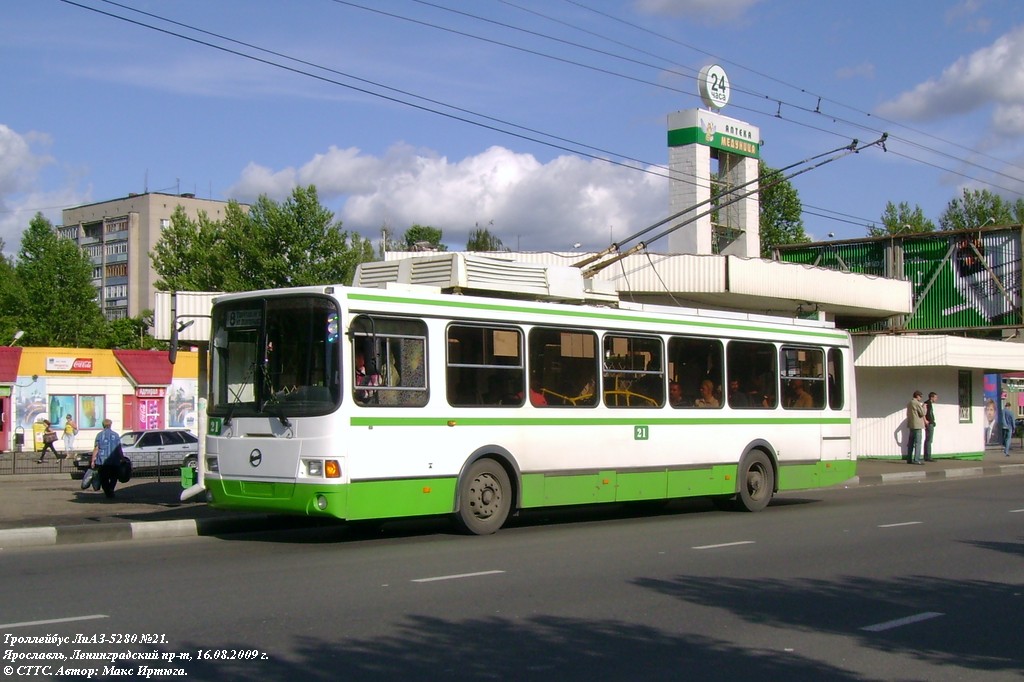 Yaroslavl, LiAZ-5280 # 21