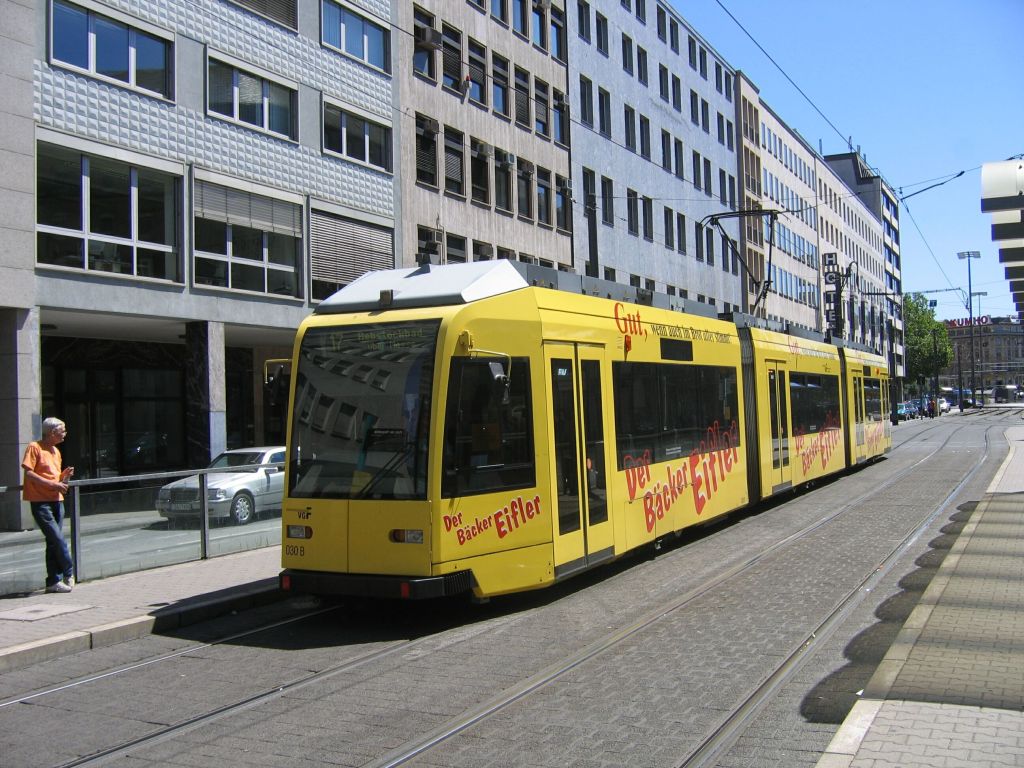 Frankfurt am Main, Duewag R Br. 030