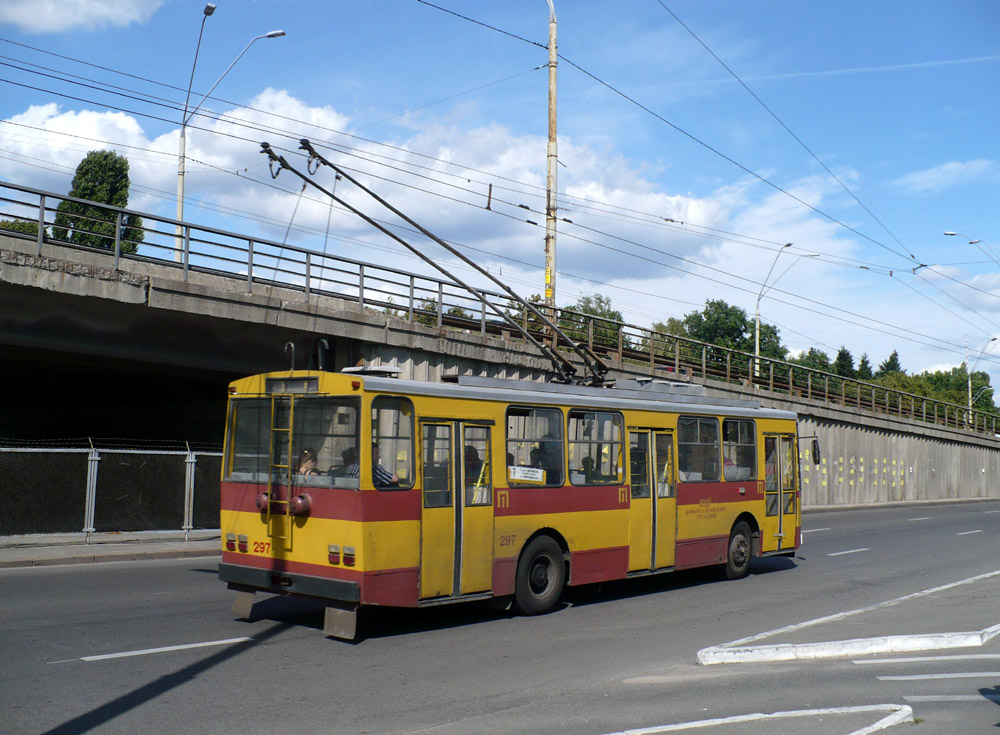 Киев, Škoda 14Tr02/6 № 297