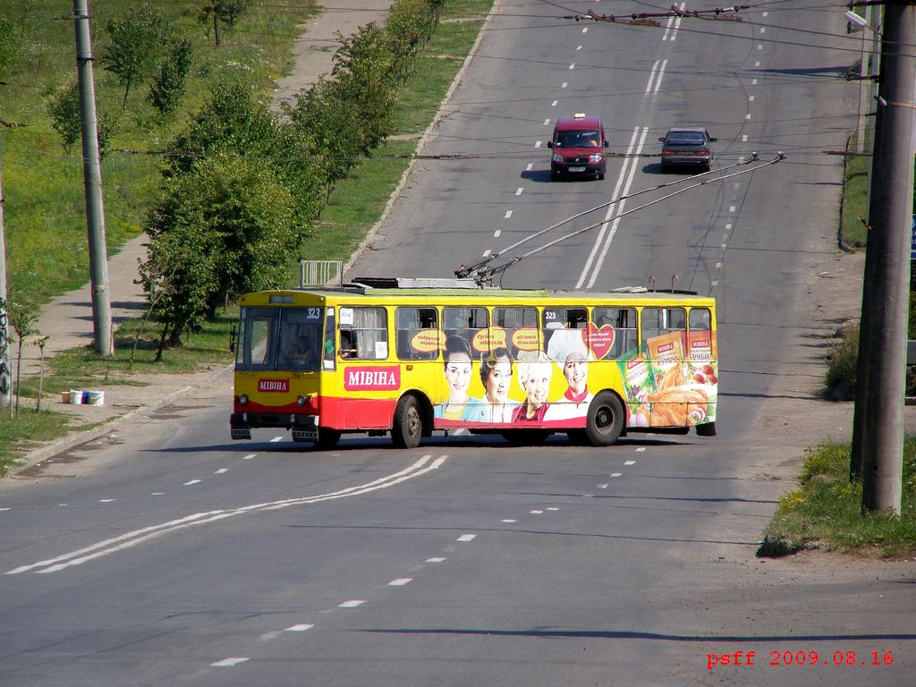 Черновцы, Škoda 14Tr89/6 № 323