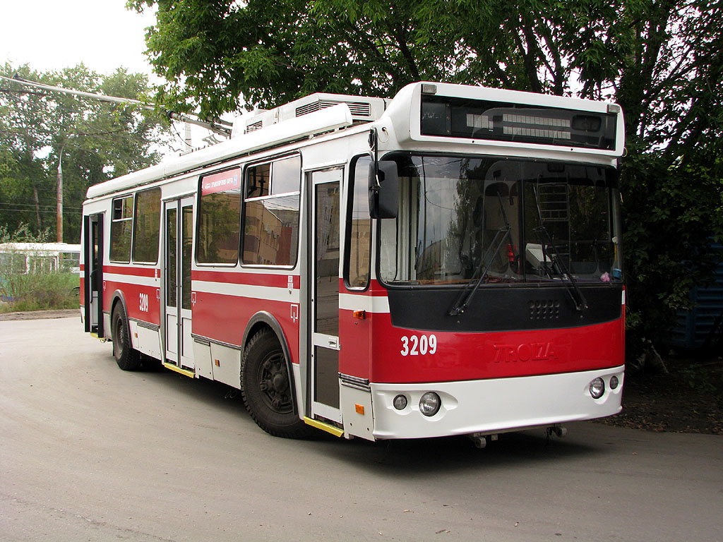 Самара, ЗиУ-682Г-016.03 № 3209; Самара — Конечные станции и кольца (троллейбус)